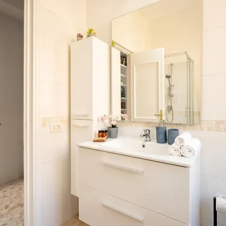 Апартаменты The Rooftop Panoramic Terrace 2 Bedrooms Бари